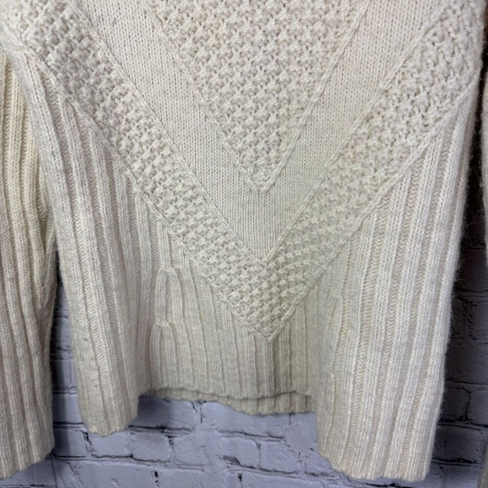 Banana Republic Popcorn Stitch Turtleneck Pullover Wool Blend Size M tall M - Picture 4 of 7